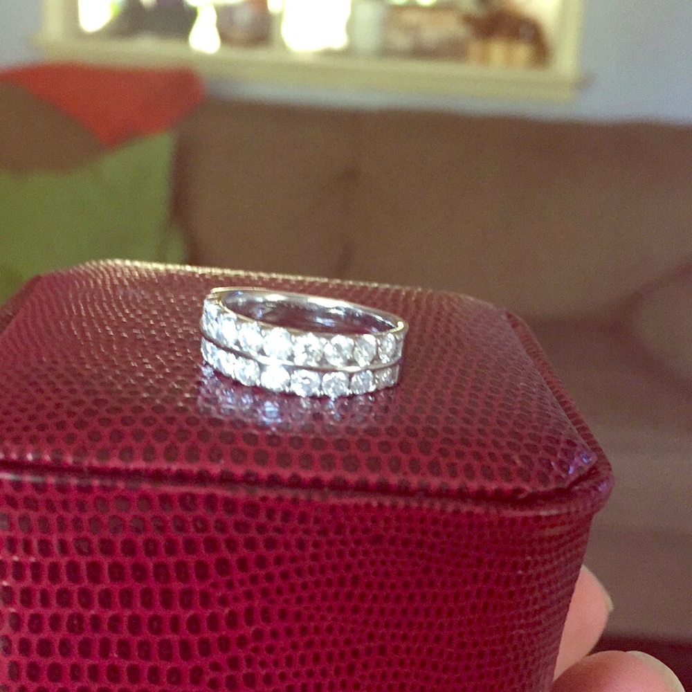 3/4 ct anniversary band. W. Gold 14k